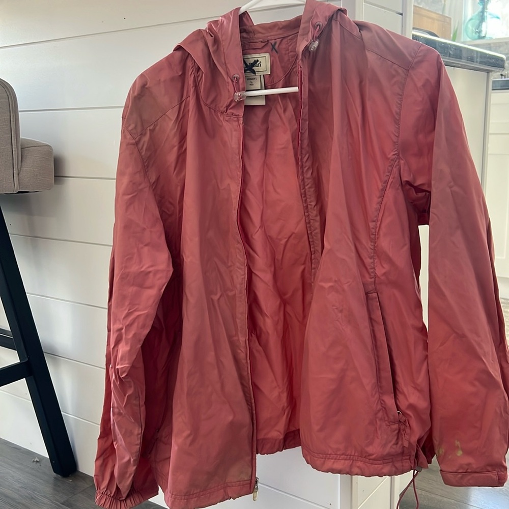 LL bean lightweight windbreaker